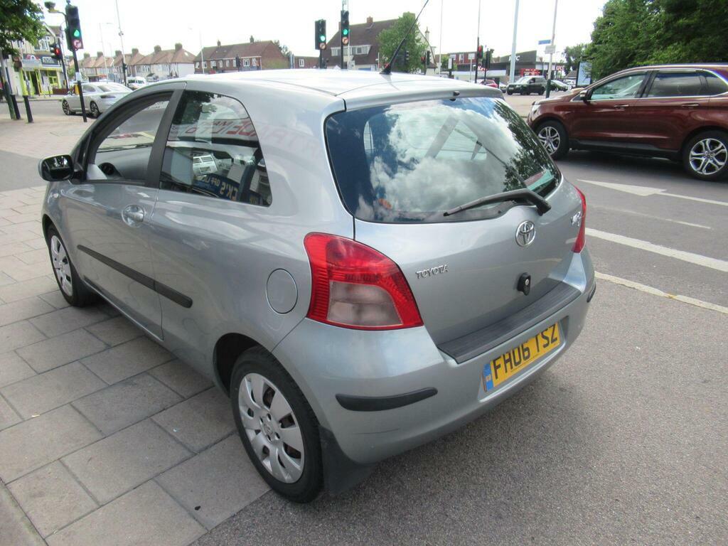 Toyota Yaris 1.3 T Spirit Multimode Silver #9