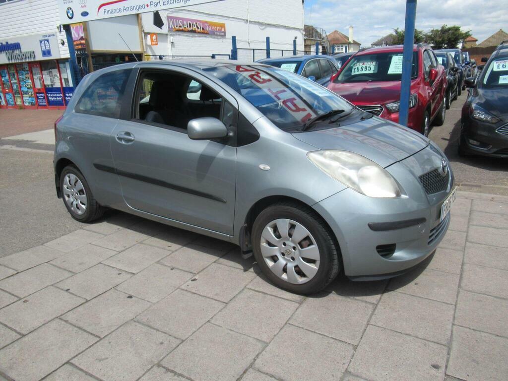 Toyota Yaris 1.3 Vvt-i T3 Silver #3