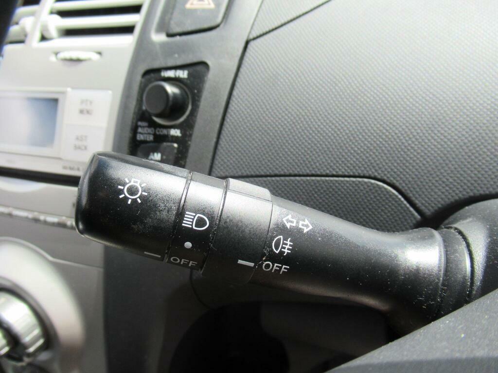 Toyota Yaris 1.3 T Spirit Multimode Silver #29