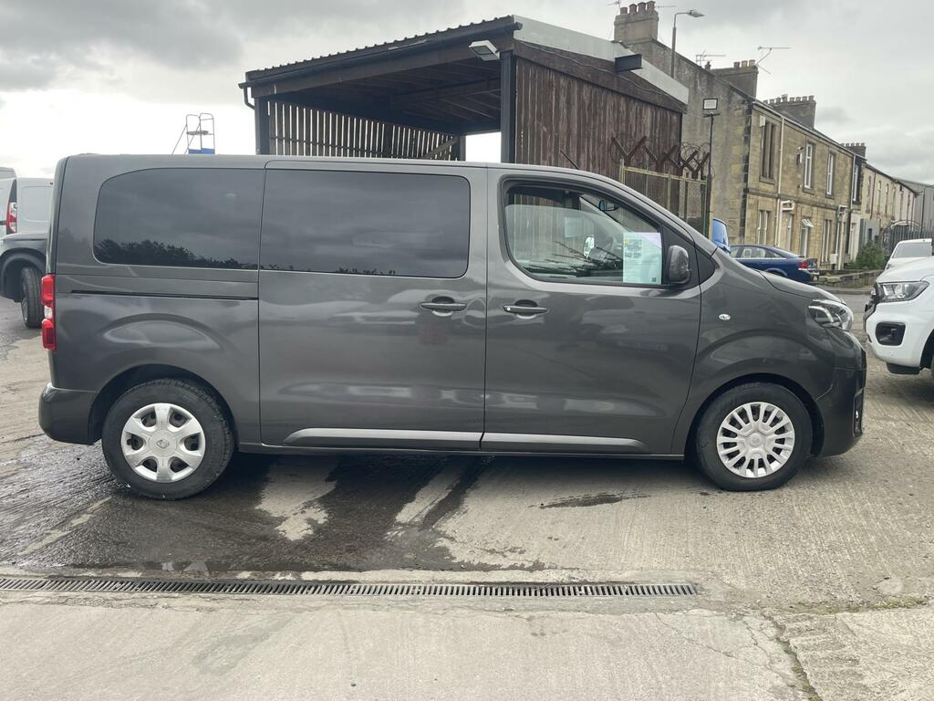 Toyota Proace Verso 1.5D Shuttle Medium Mpv Mwb Euro FG20FKJ Grey #5
