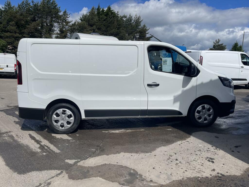 Renault Trafic 2.0 Dci Blue Sl30 Business Panel Van M AV23HSF White #3