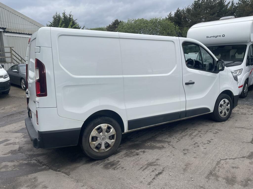 Renault Trafic 2.0 Dci Blue Sl30 Business Panel Van M AV23HSF White #4