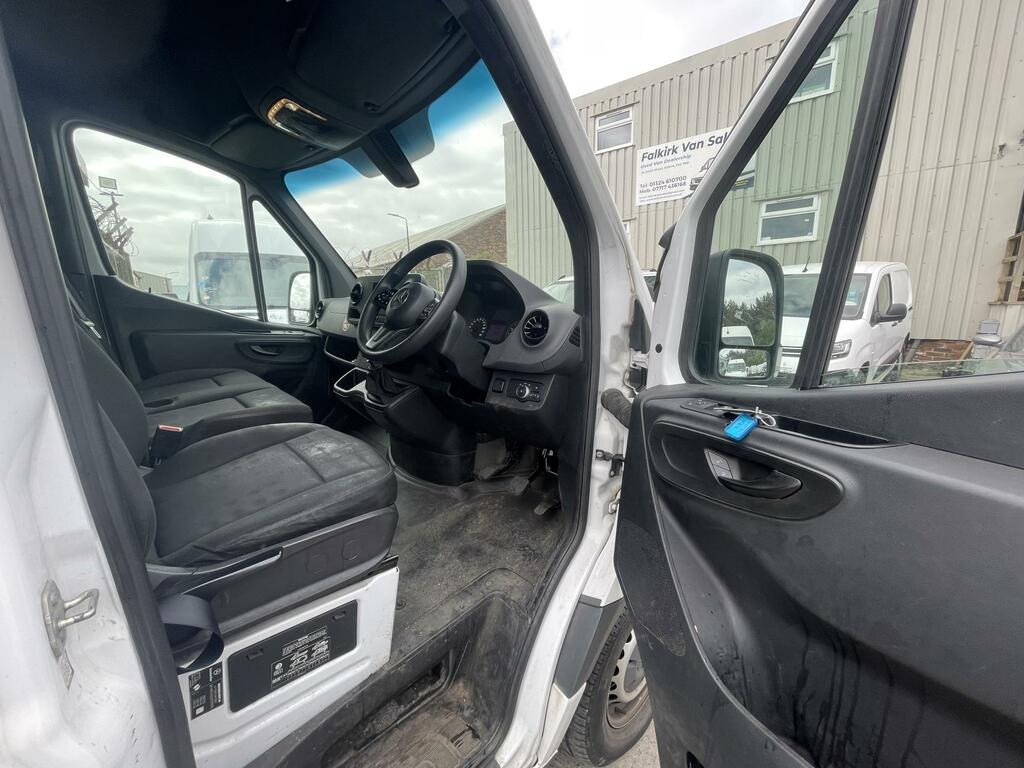 Mercedes-Benz Sprinter 2.0 315 Cdi Progressive Panel Van Manua KN71FEH White #2