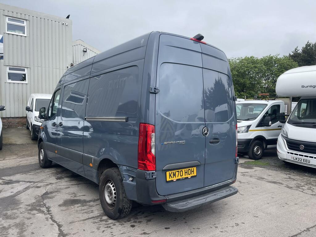Mercedes-Benz eSprinter 55Kwh Progressive Panel Van L2 H White #5