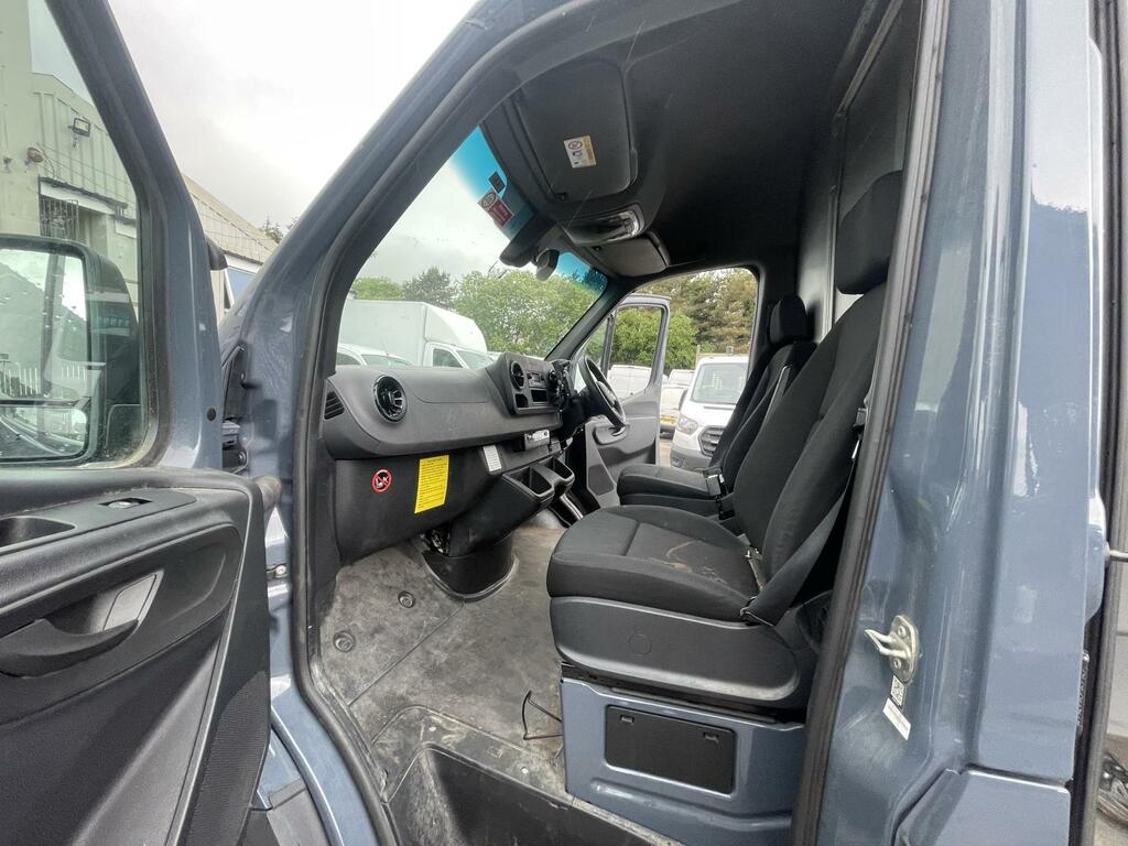 Mercedes-Benz eSprinter 55Kwh Progressive Panel Van L2 H White #7