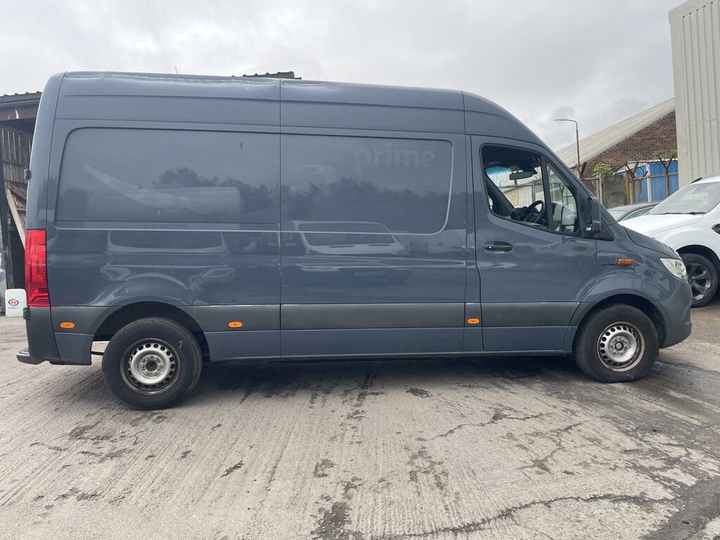 Mercedes-Benz eSprinter 55Kwh Progressive Panel Van L2 H White #3
