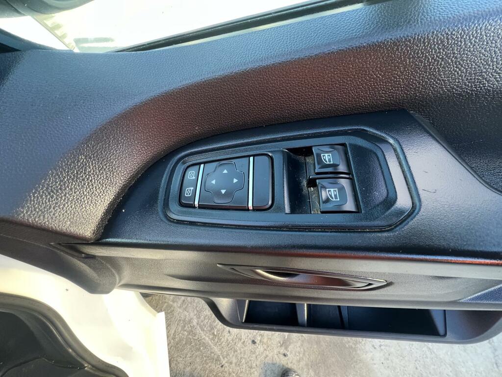 Renault Trafic Business White #6