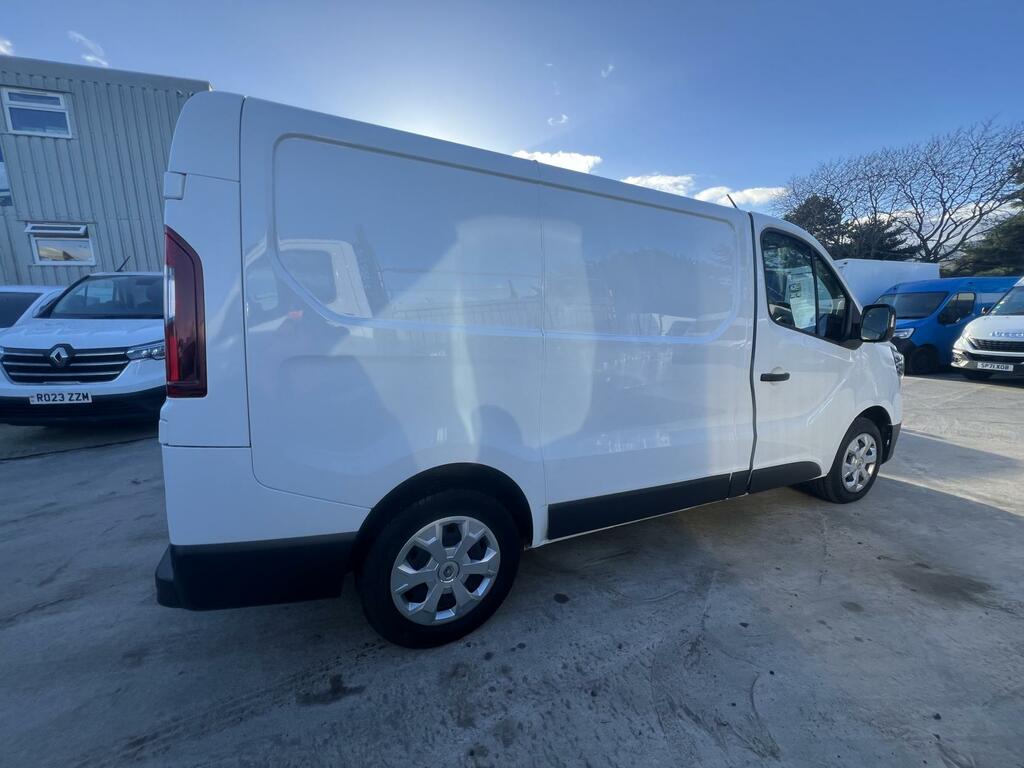 Renault Trafic Business White