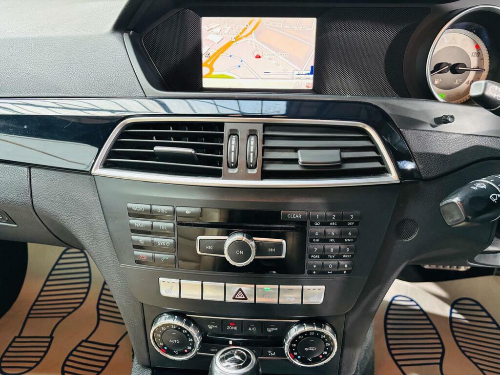 Mercedes-Benz C Class C220 Cdi 2.1 168 Blueefficiency Sport Amg Red #20
