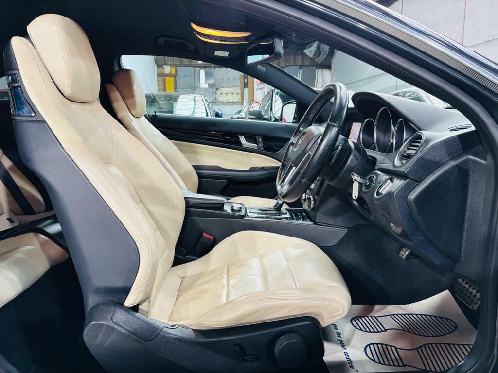 Mercedes-Benz C Class C220 Cdi 2.1 168 Blueefficiency Sport Amg Red #11