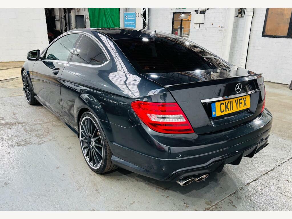 Mercedes-Benz C Class C220 Cdi 2.1 168 Blueefficiency Sport Amg Red #6