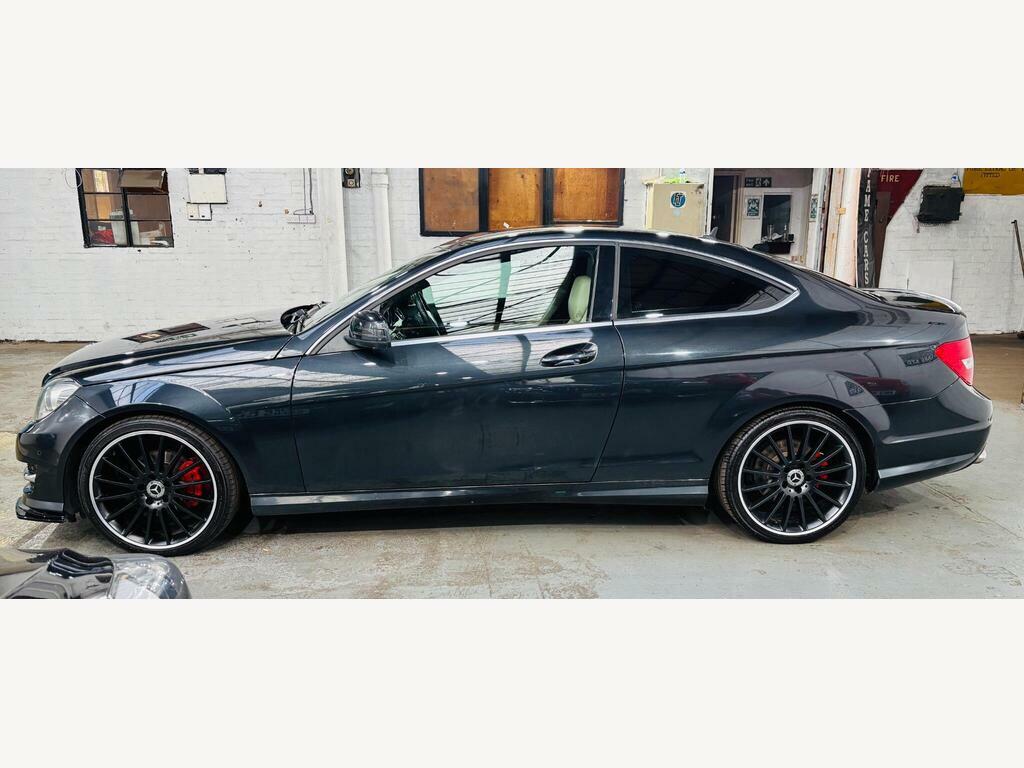 Mercedes-Benz C Class C220 Cdi 2.1 168 Blueefficiency Sport Amg Red #8