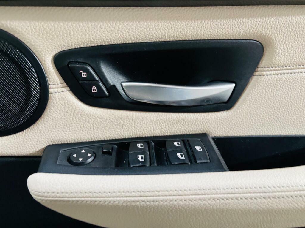 BMW 2 Series Active Tourer 2.0L 220D Luxury Active Tourer 188 Bhp Blue #17