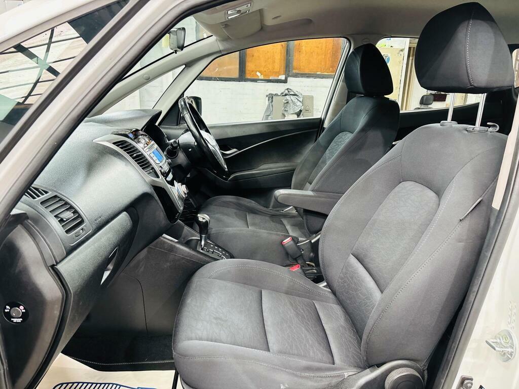 Hyundai Ix20 1.6 Active Silver #13
