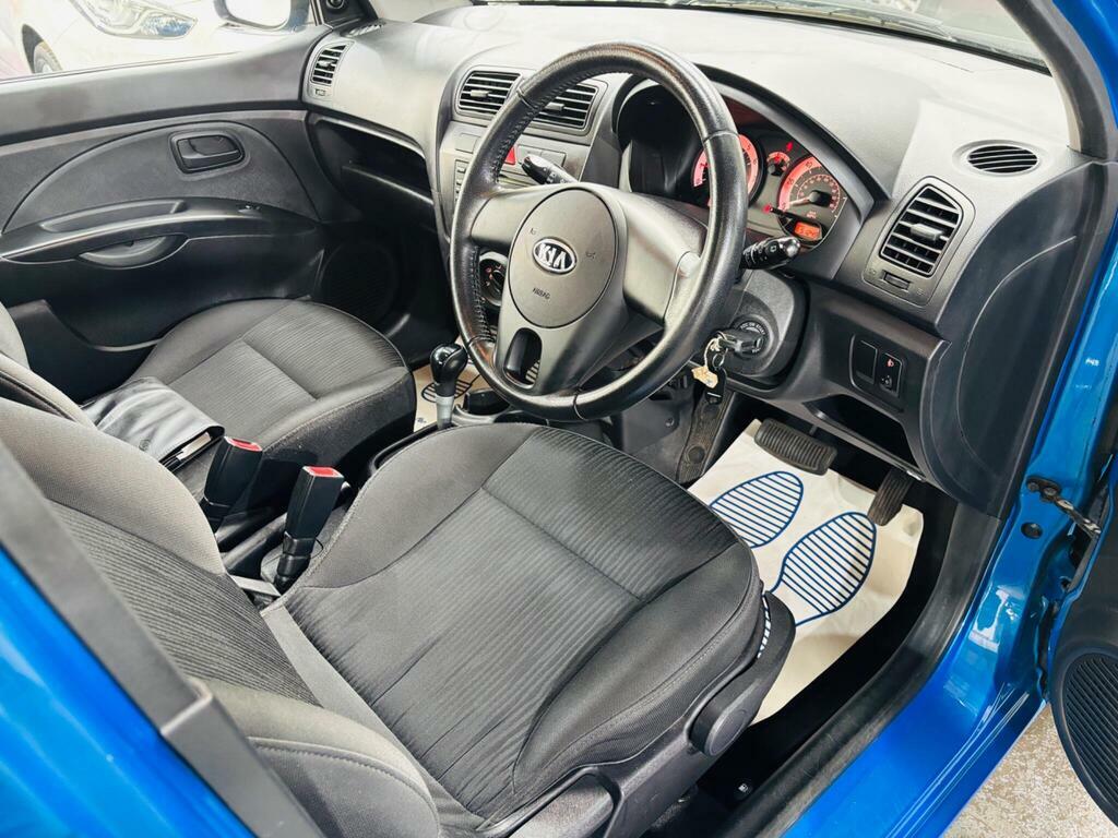Kia Picanto 1.1 Strike 64 Bhp Red #9