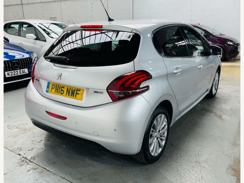 Peugeot 208 1.2 Puretech Allure Eat Euro 6 S S Silver #4