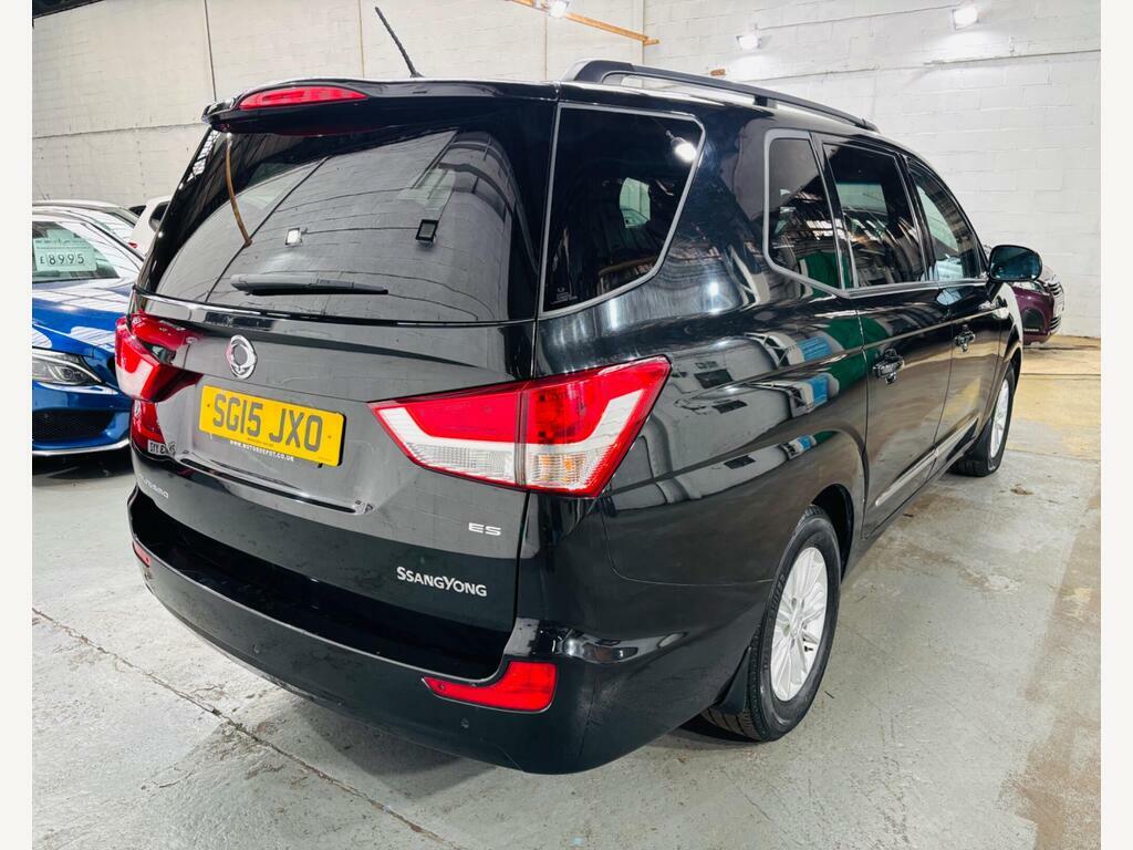 SsangYong Turismo 2.0 E-xdi Es T-tronic Euro 5 Black #4