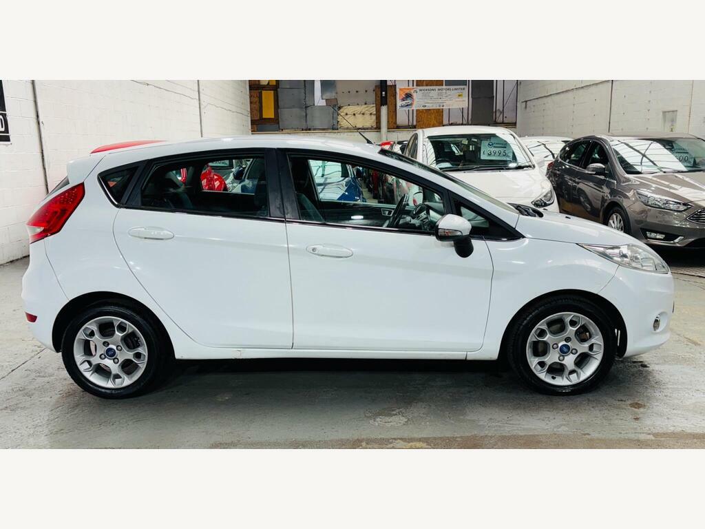 Ford Fiesta Hatchback Black #7