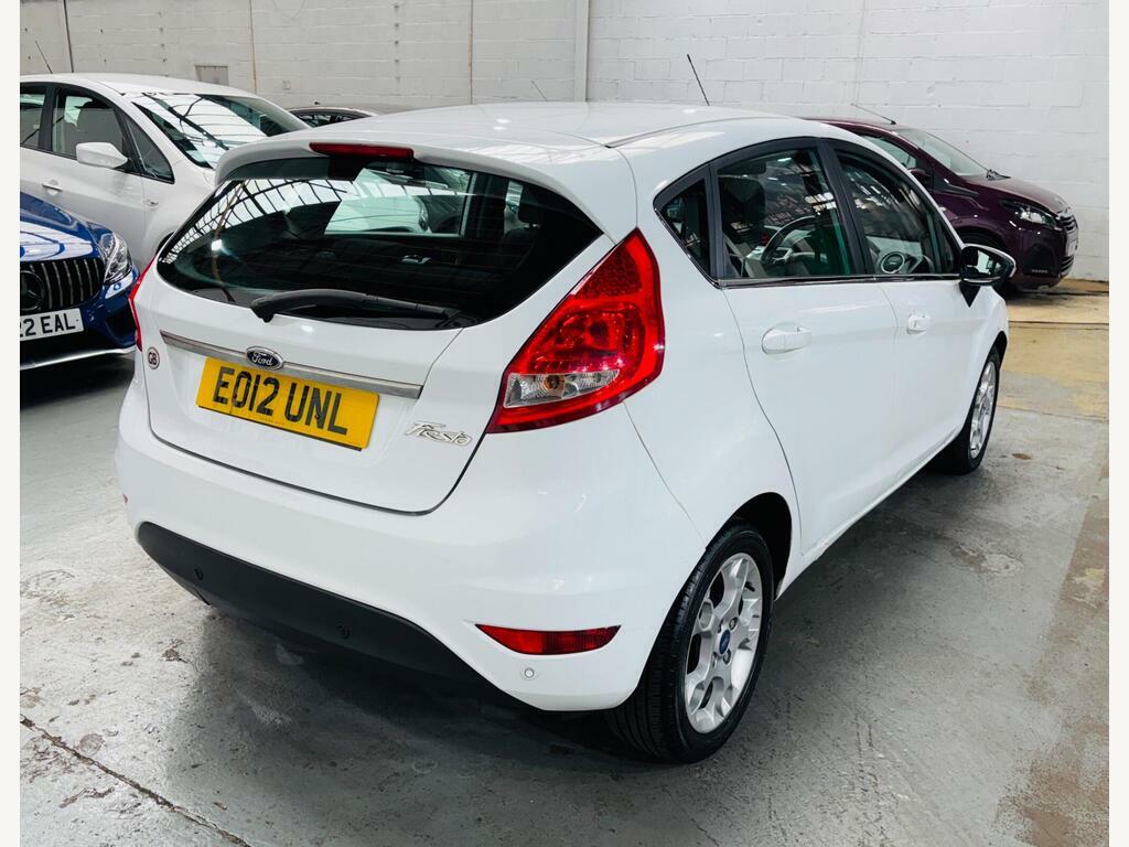 Ford Fiesta Hatchback Black #4