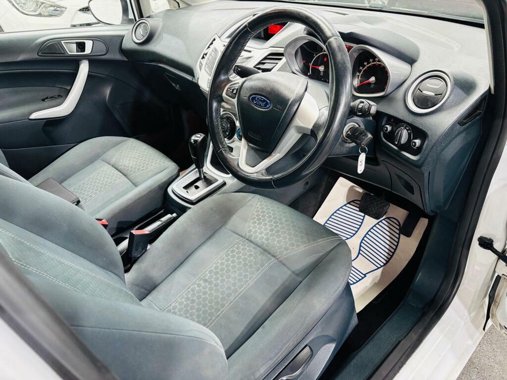 Ford Fiesta Hatchback Black #9