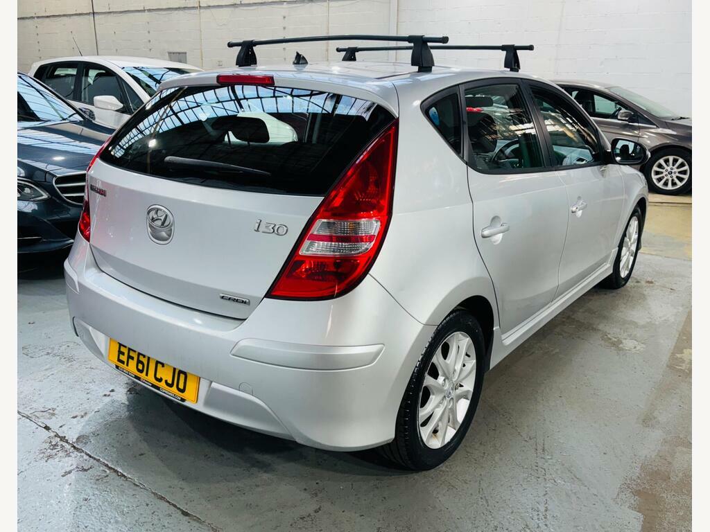 Hyundai I30 1.6 Crdi Comfort Euro 5 Silver #4