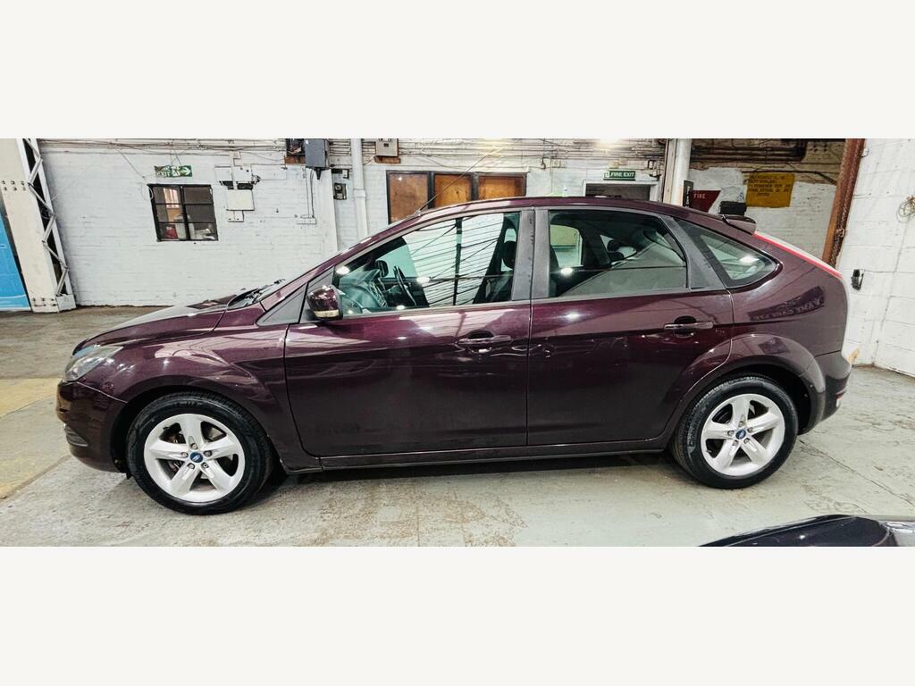 Ford Focus Zetec 5-Door Grey #8