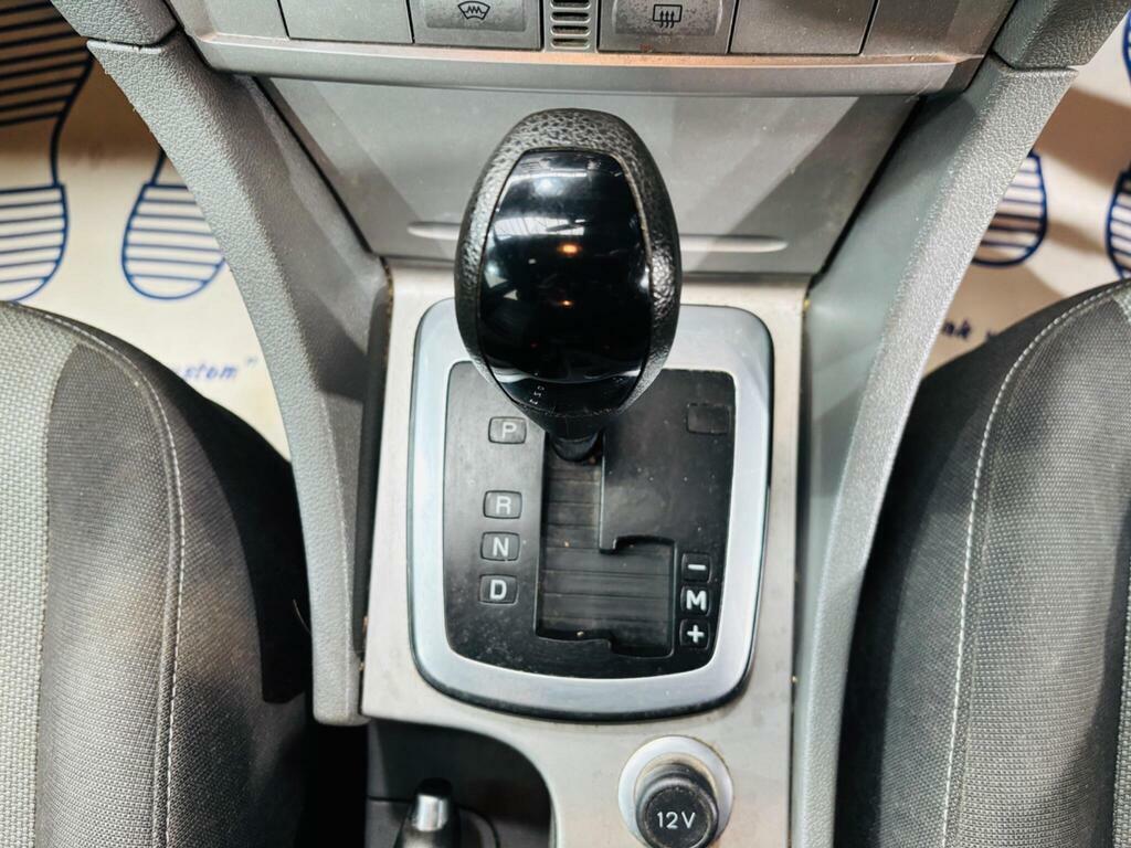 Ford Focus Zetec 5-Door Grey #20