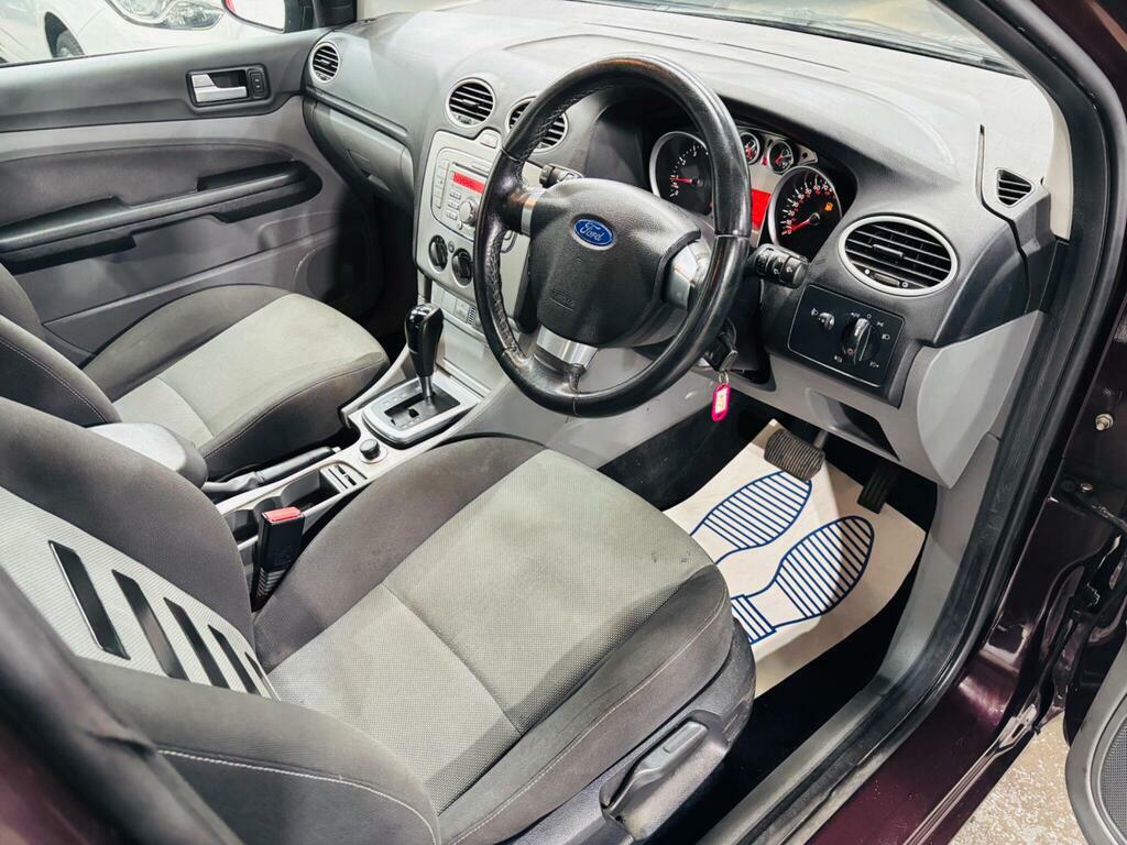 Ford Focus Zetec 5-Door Grey #9