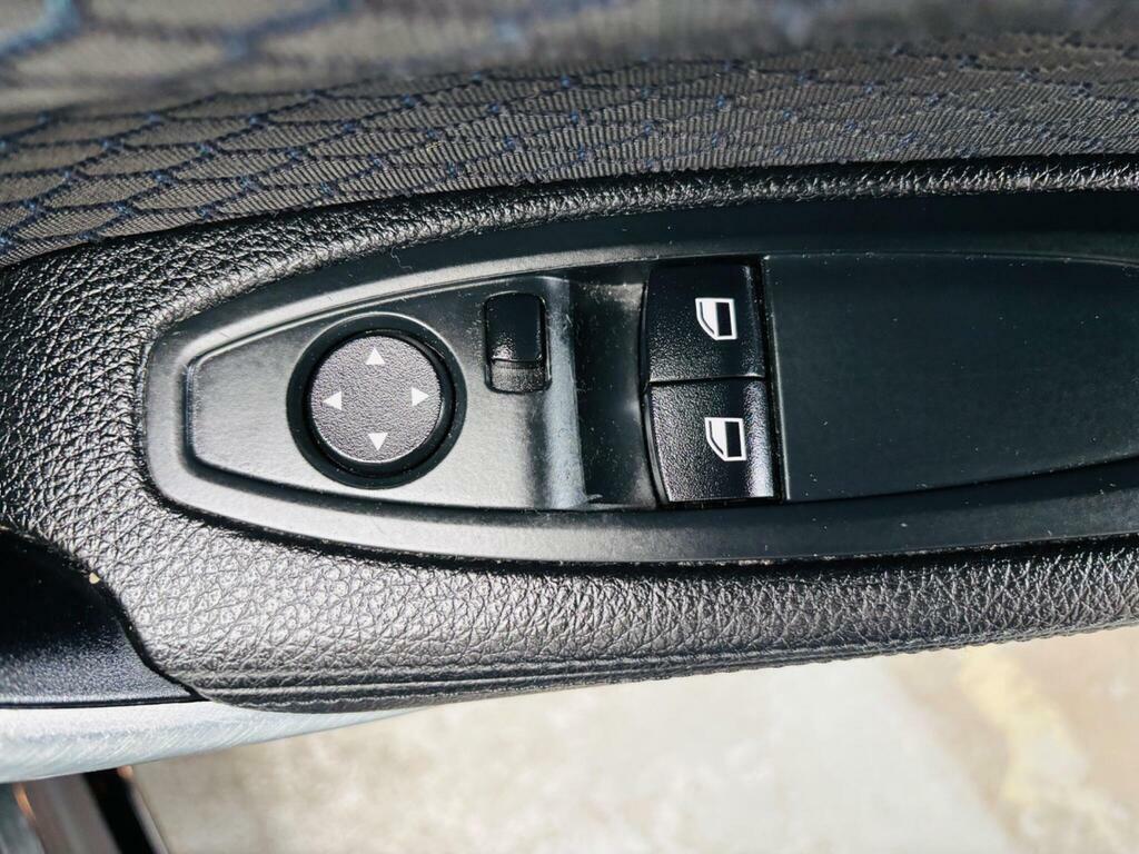 BMW 2 Series 220I Luxury Black #15