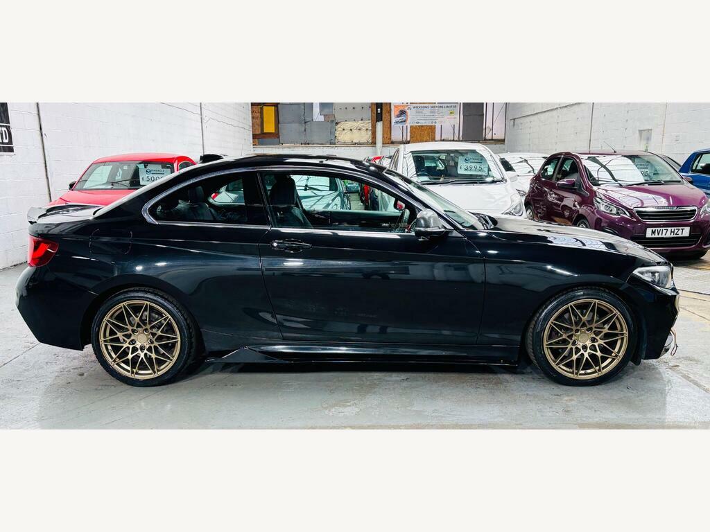 BMW 2 Series 220I Luxury Black #7