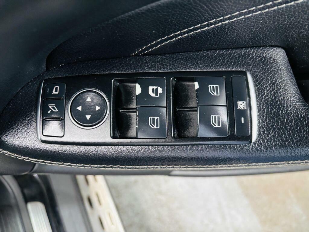 Mercedes-Benz M Class Se Bluetec 4Wd White #13