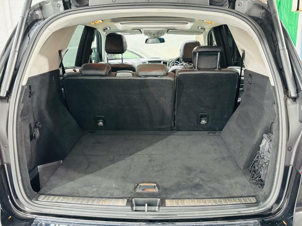 Mercedes-Benz M Class Se Bluetec 4Wd White #25