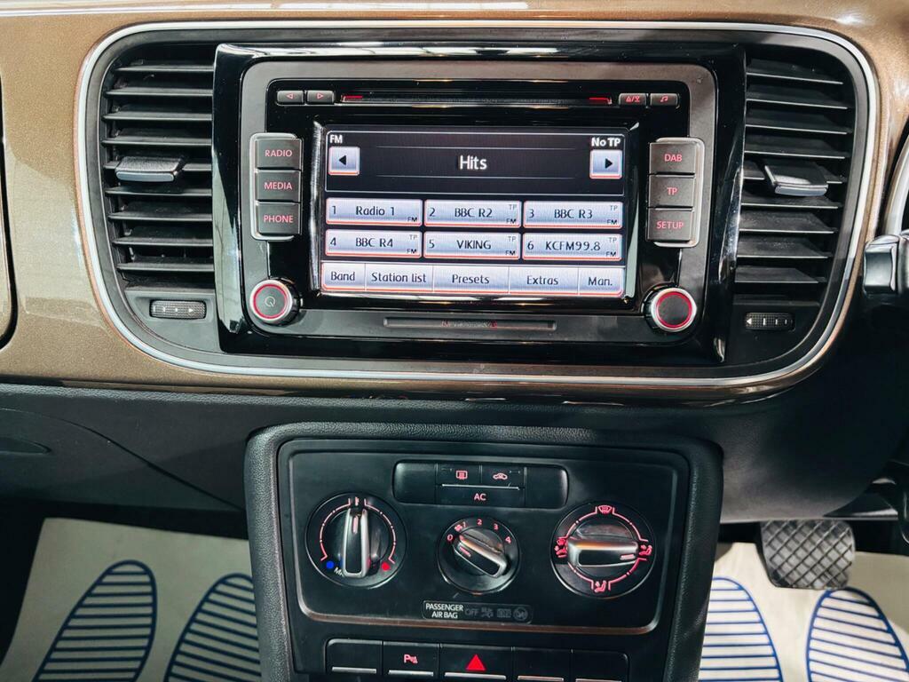Volkswagen Beetle Hatchback Black #20