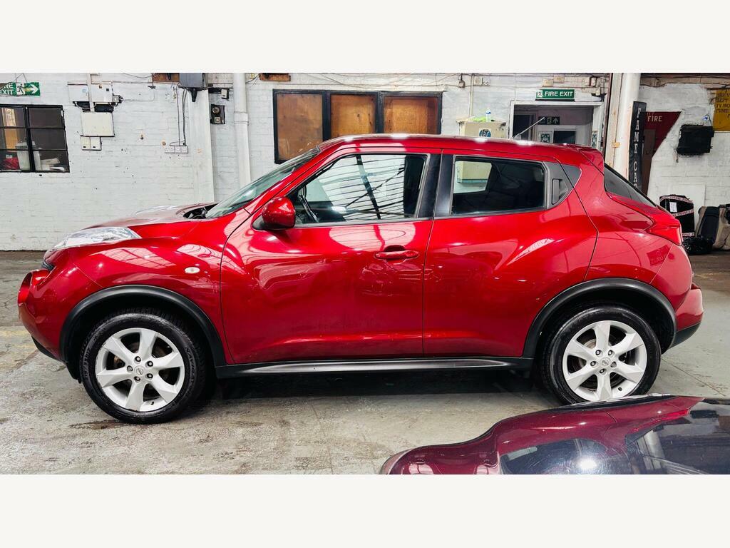 Nissan Juke Hatchback Red #8