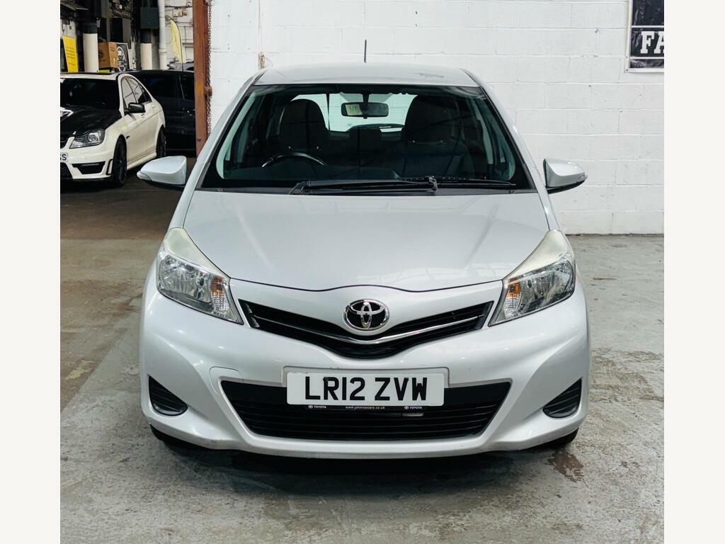 Toyota Yaris 1.33 Dual Vvt-i Tr Multidrive S Euro 5 LR12ZVW Silver #2