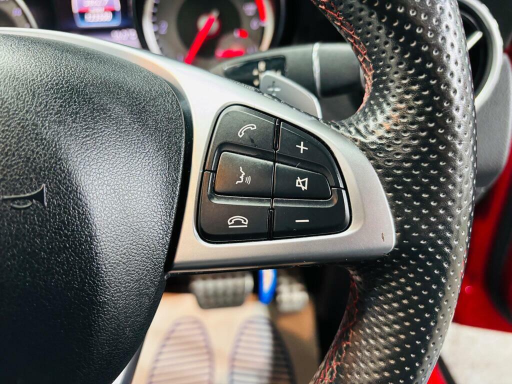 Mercedes-Benz GLA Class Gla 220 D #19