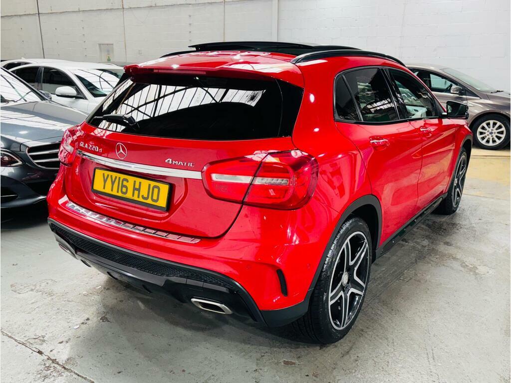Mercedes-Benz GLA Class Gla 220 D #4