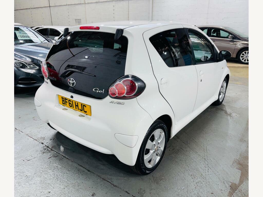 Toyota Aygo 1.0 Vvt-i Go Multimode Euro 5 White #4