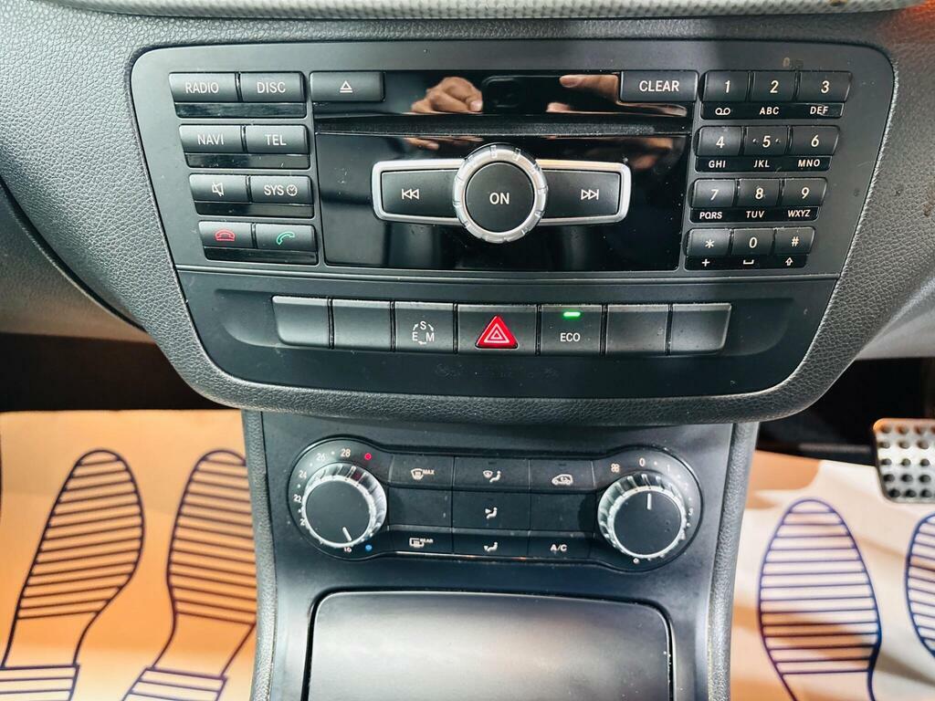 Mercedes-Benz B Class B180 Se Executive Red #23