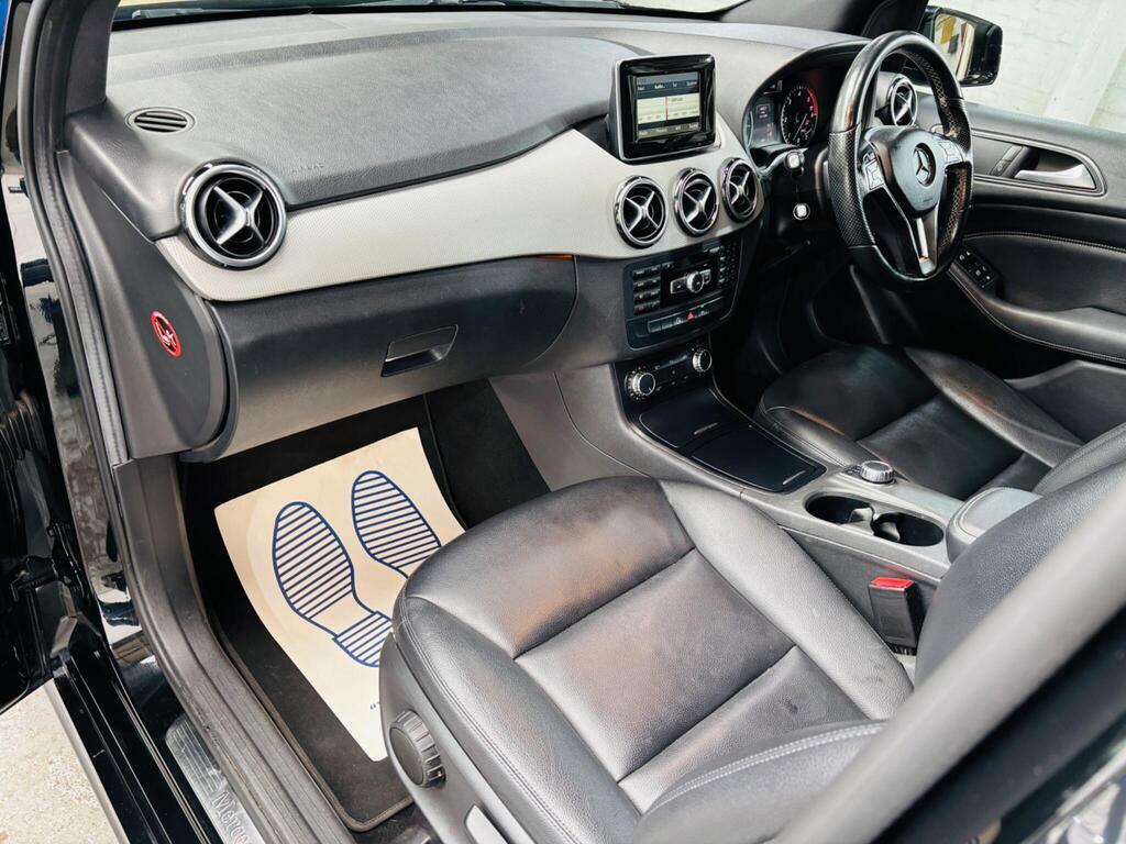 Mercedes-Benz B Class B180 Se Executive Red #11