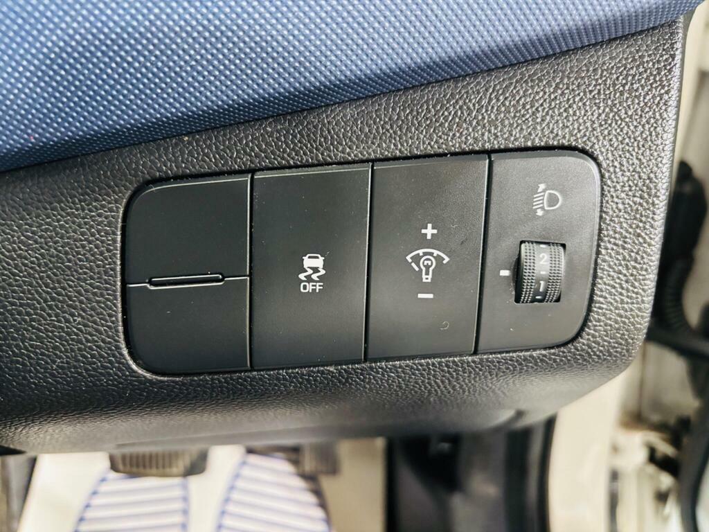 Hyundai I10 Se Silver #16