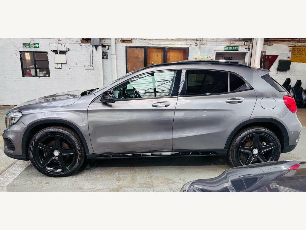 Mercedes-Benz GLA Class 2L Amg Line White #8