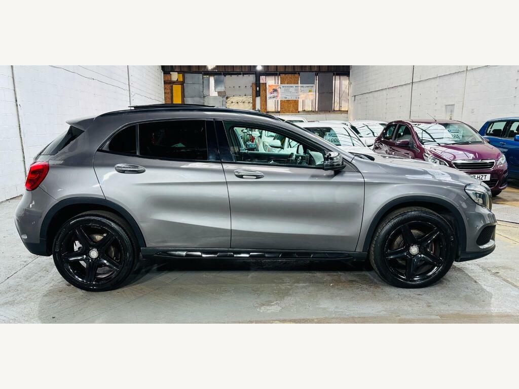 Mercedes-Benz GLA Class 2L Amg Line White #7