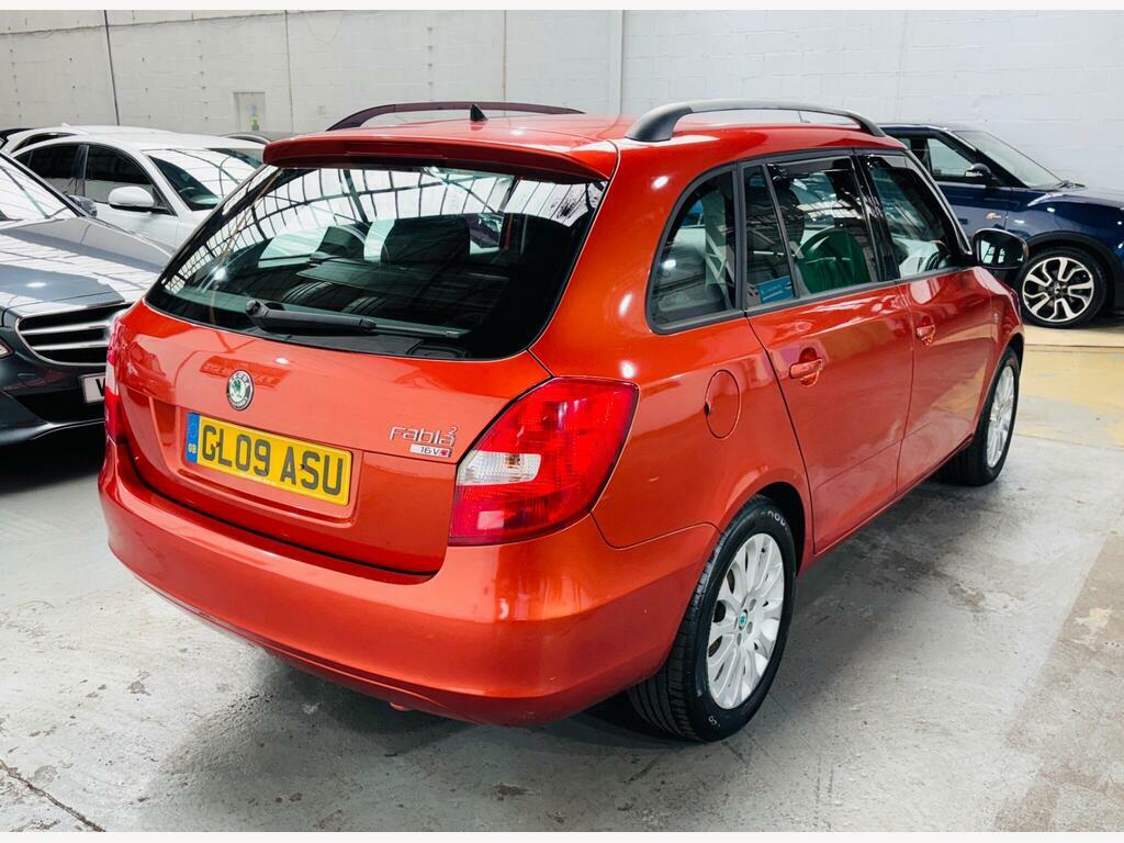 Skoda Fabia 1.6 16V 2 Tiptronic Orange #4