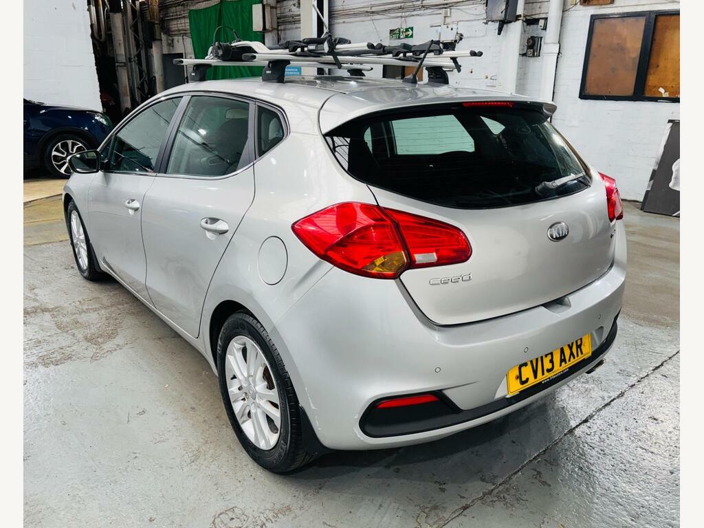 Kia Ceed 1.6 Crdi 2 Euro 5 Silver #6
