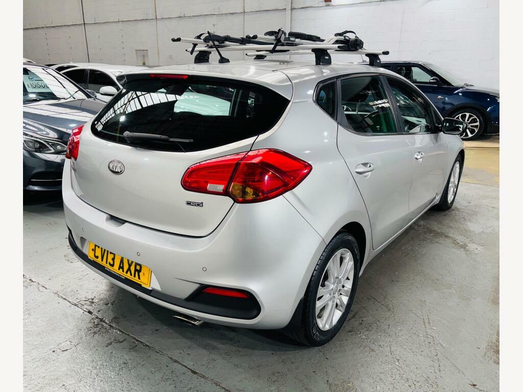 Kia Ceed 1.6 Crdi 2 Euro 5 Silver #4