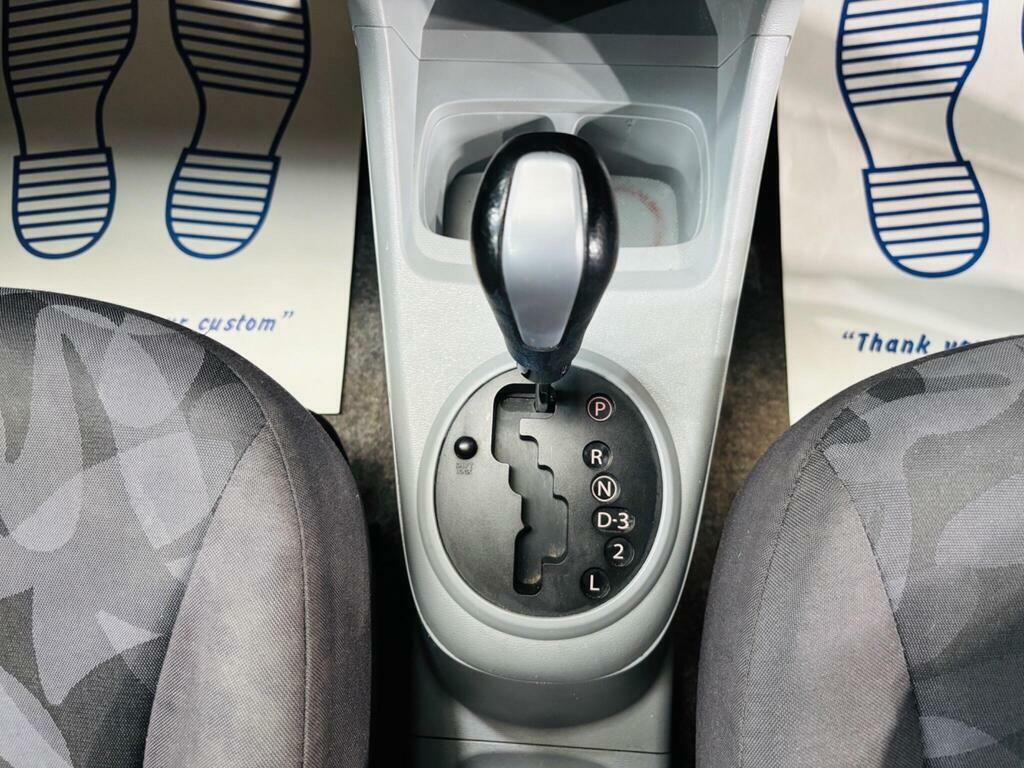 Suzuki Alto 1L Sz-l White #18