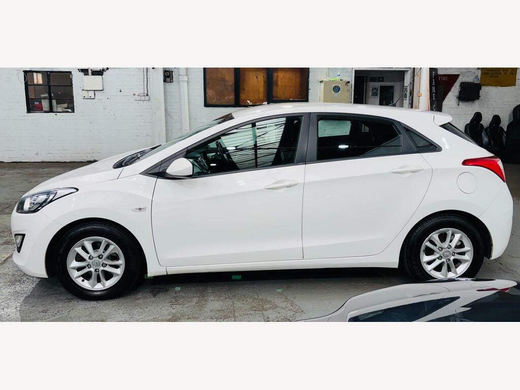 Hyundai I30 1.6 Crdi Active Euro 5 White #8