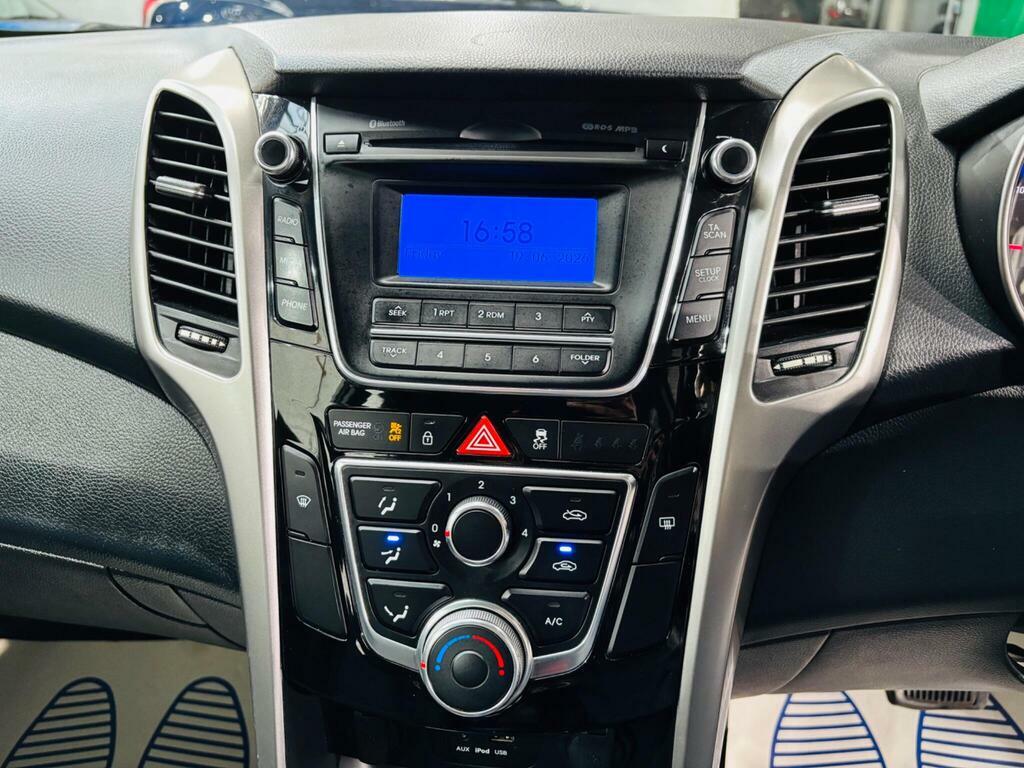 Hyundai I30 1.6 Crdi Active Euro 5 White #19