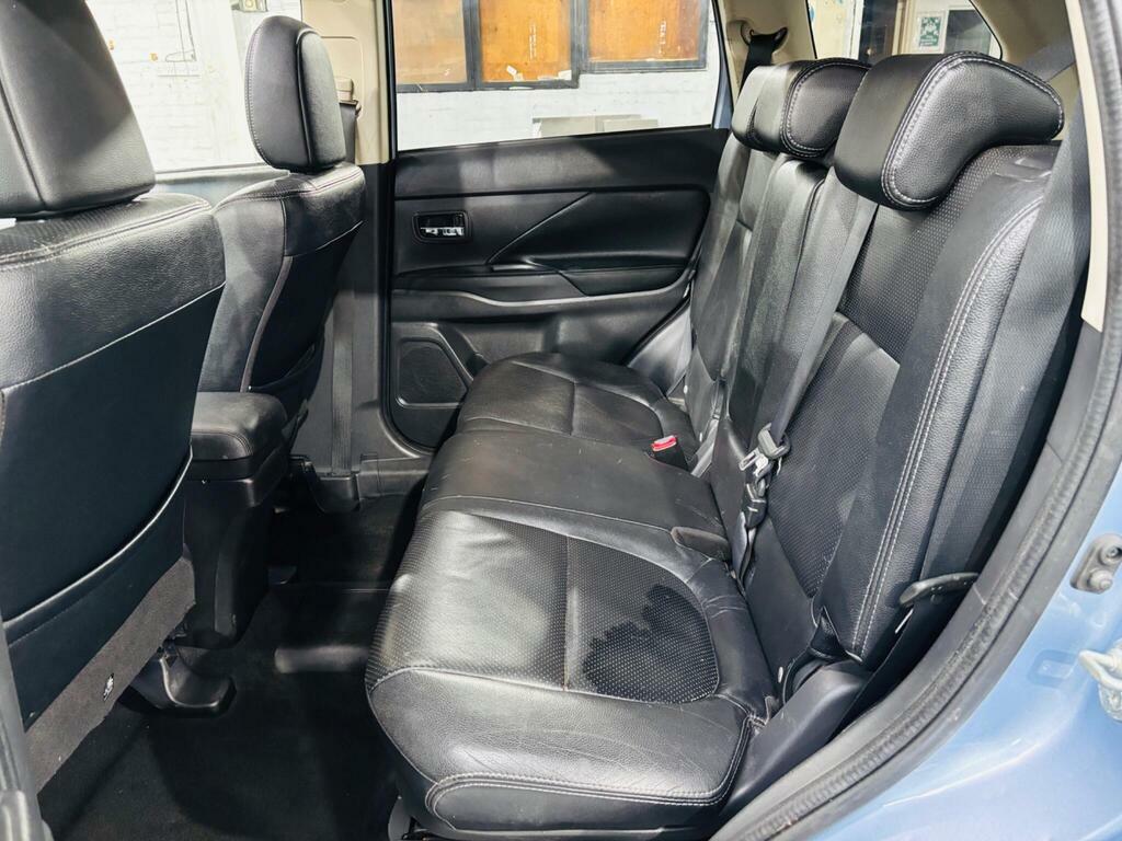 Mitsubishi Outlander 2.3 Di-d Gx 4 147 Bhp Grey #14